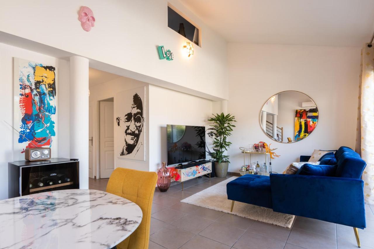 Ferienwohnung L'Avant Scene Meuble 5 Etoiles Parking Gratuit Jacuzzi Avignon Exterior foto